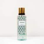 7abb7b21-d59c-407a-aa24-ac581211dce0 VV Love Mellow Melody : La Brume Douce Qui Enchante Vos Sens