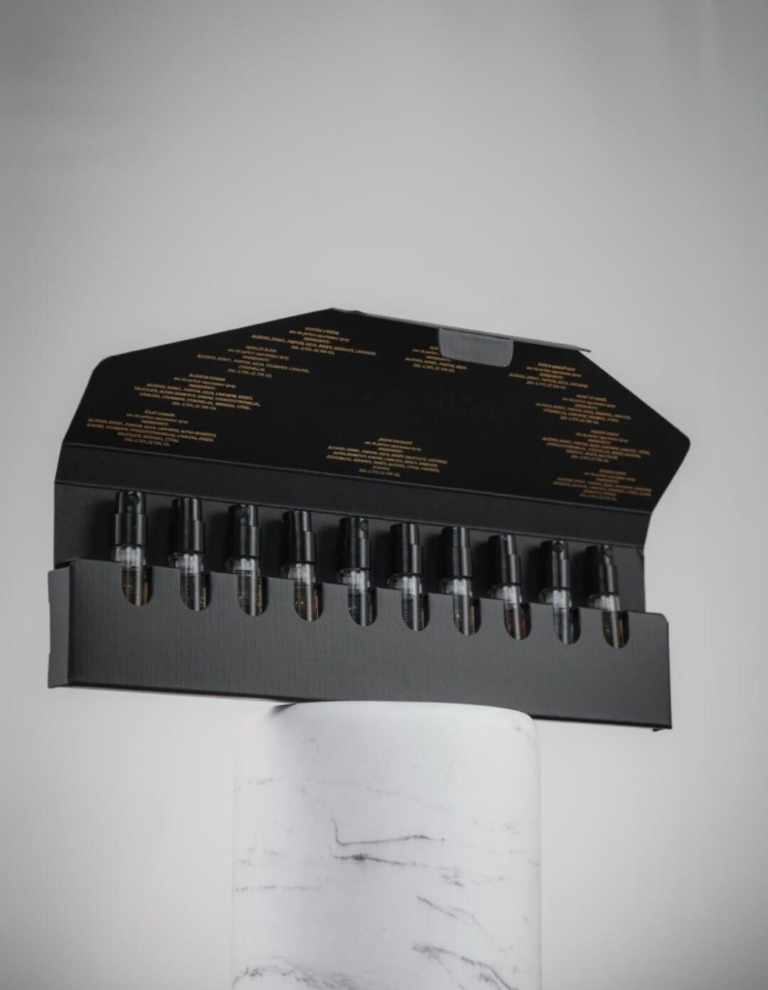 Screenshot Échantillons de Parfum – Maison Manel