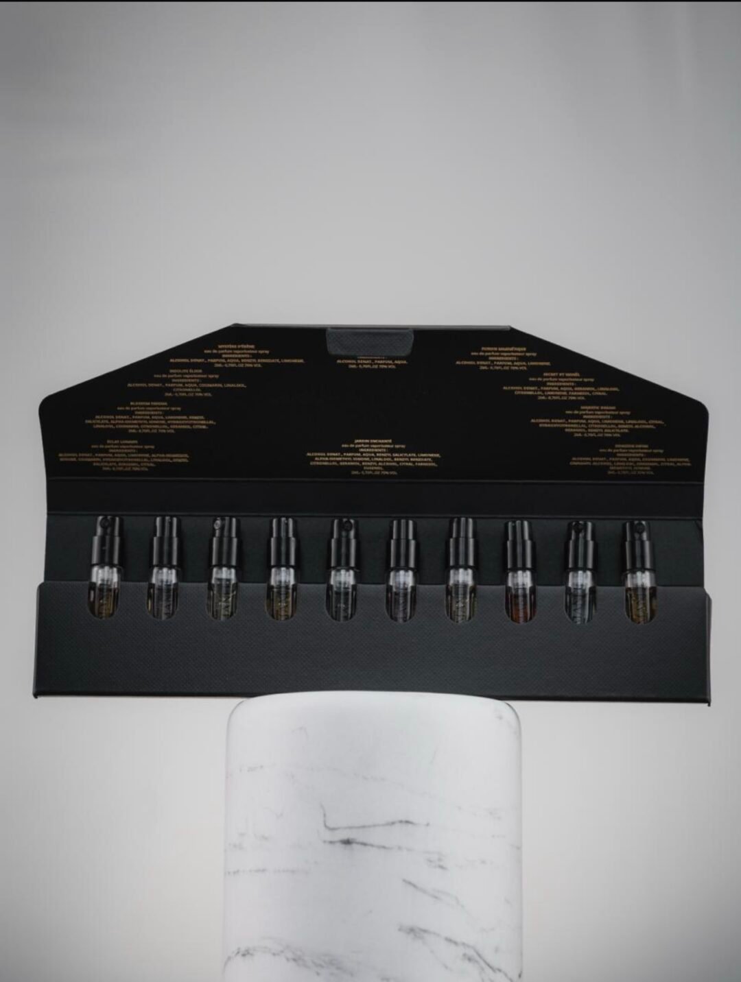 Screenshot Échantillons de Parfum – Maison Manel